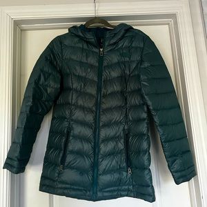 Northface Women’s Lightweight Down Puffer Jacket